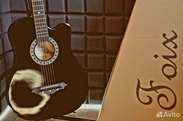 Акустическая гитара