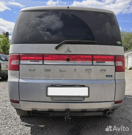 Фаркоп на Митцубиши Делика Д5 с 2007 г