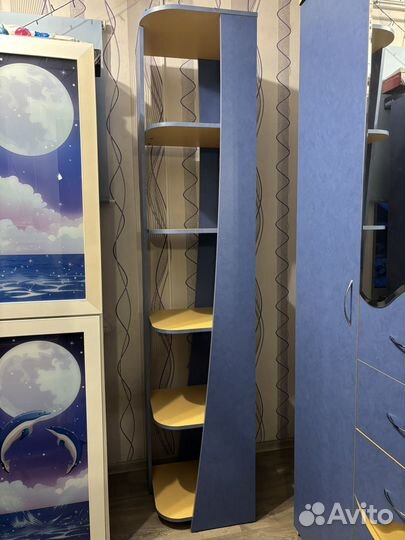 Стеллаж открытый с полками в детскую