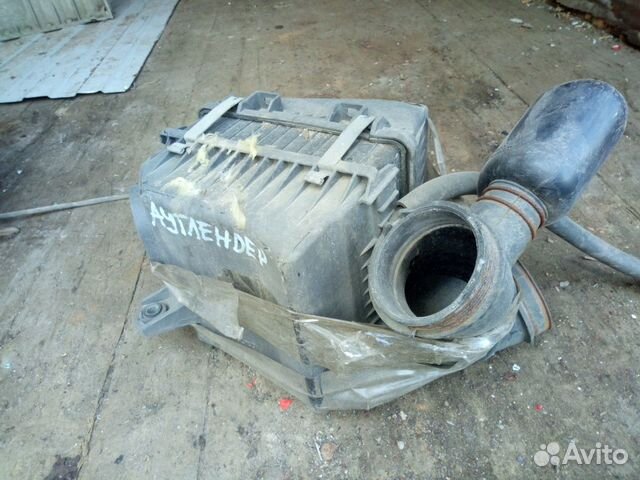 Mitsubishi Outlander CU корпус воздушного фильтра