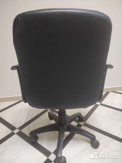 Компьютерное кресло