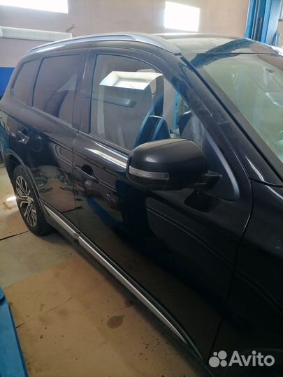 Аутлендер 3 дверь