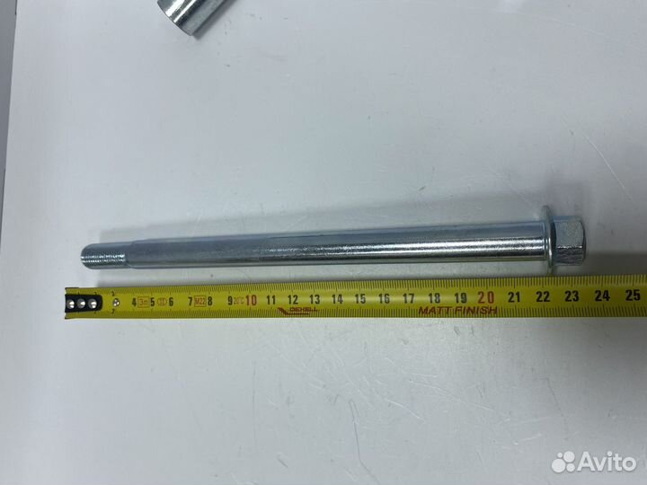 Ось колеса в сборе перед/зад D 15 мм на питбайк