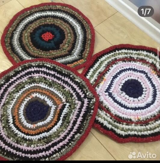 Коврики как у бабушки, много цветов
