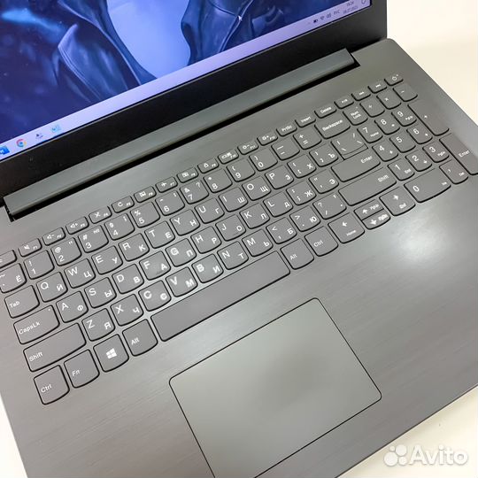 Игровой ноутбук Lenovo I3/GeForce/8RAM