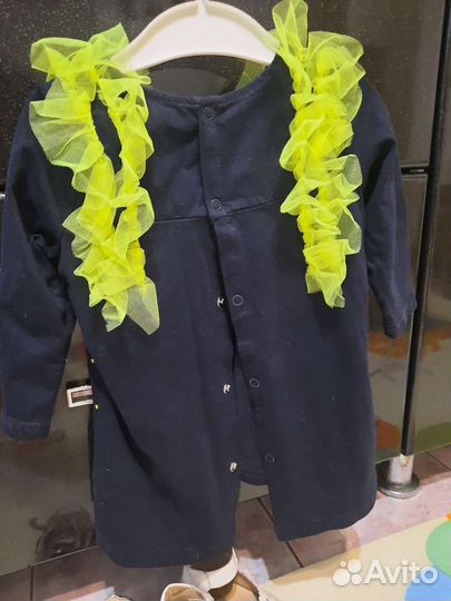 Платье для девочки 74 новое