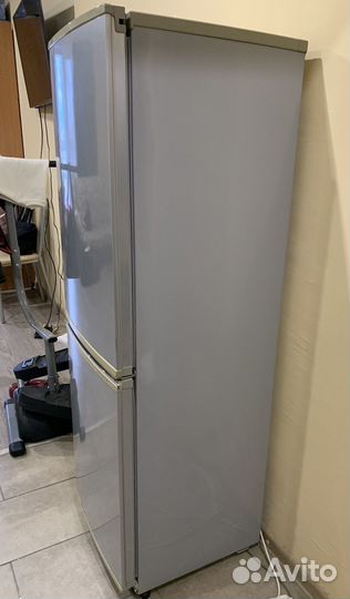 Холодильник