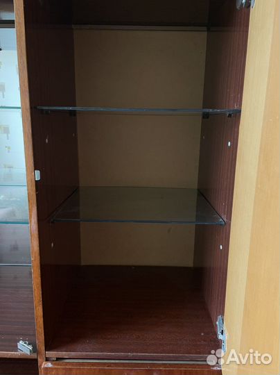 Сервант полированный