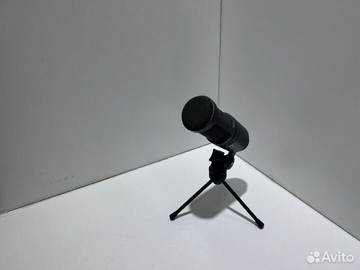 Микрофон Audio-Technica AT2020 USB