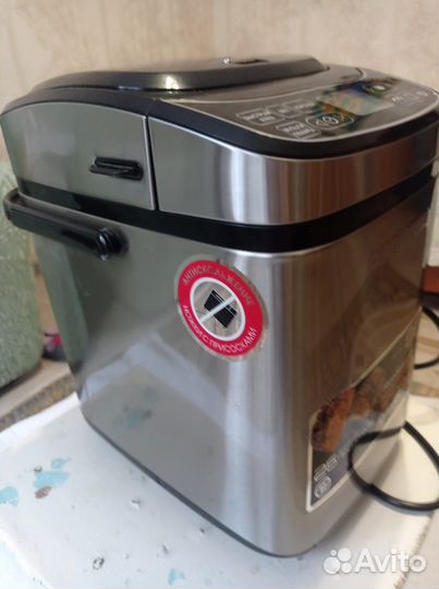 Продам Хлебопечь Redmond RBM-M1921