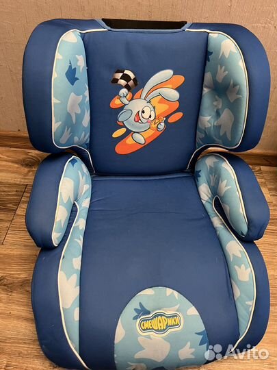 Автомобильное кресло