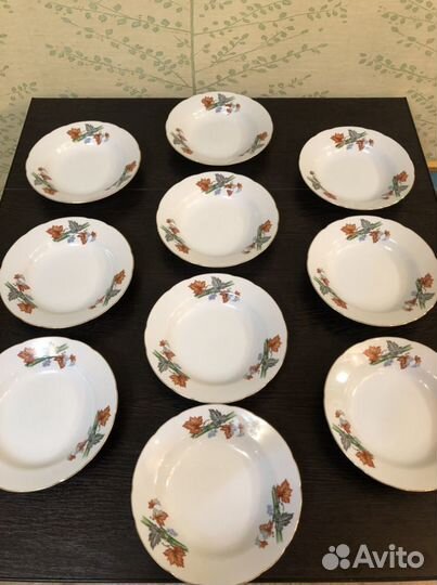 Японские суповые тарелки. Виноград. фарфор