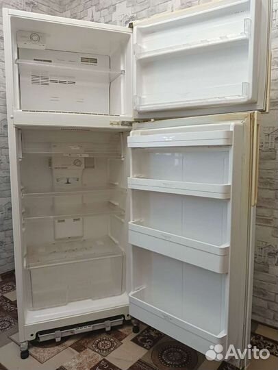 Холодильник daewoo