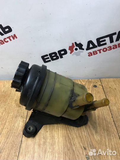 Бачок гидроусилителя Hyundai Elantra