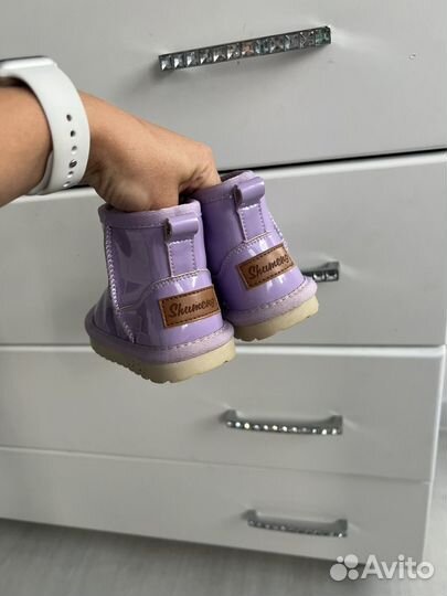 Ботинки для девочки 24