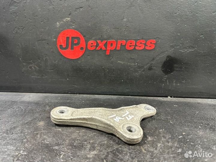 Кронштейн стойки штанги стабилизатора передний