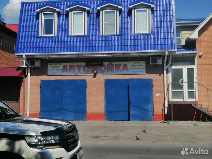 Работа на мойке автомойщиком