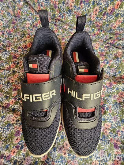 Кроссовки tommy hilfiger 35 новые