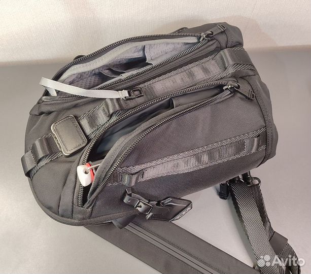 Рюкзак Tumi 232743D Knight Sling Backpack