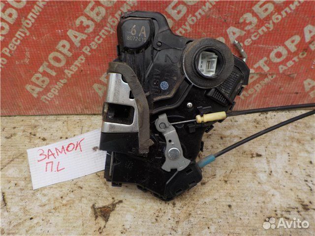 Замок двери передний левый Toyota Rav 4 1azfe 2006