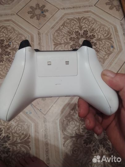 Геймпад xbox one s