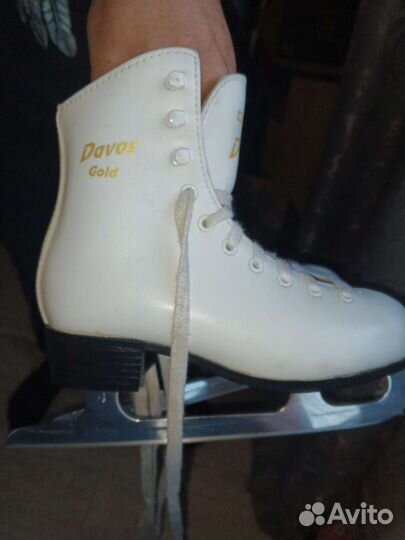 Полу профессиональные фигурные коньки Графф