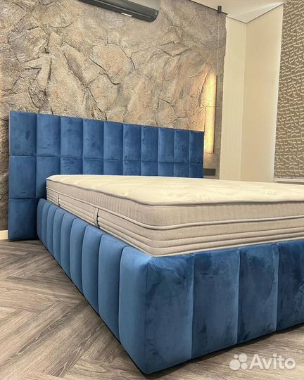 Кровать Матрас Изголовье 200 200