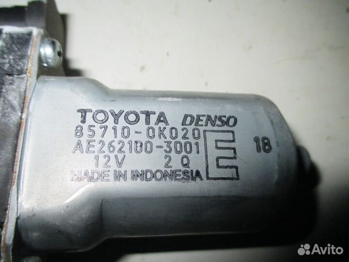 Моторчик стеклоподъемника задний левый