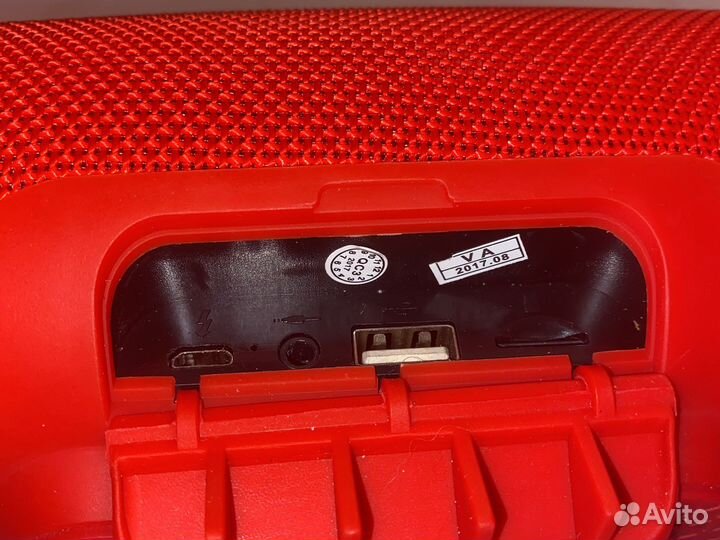 Колонка jbl charge 3