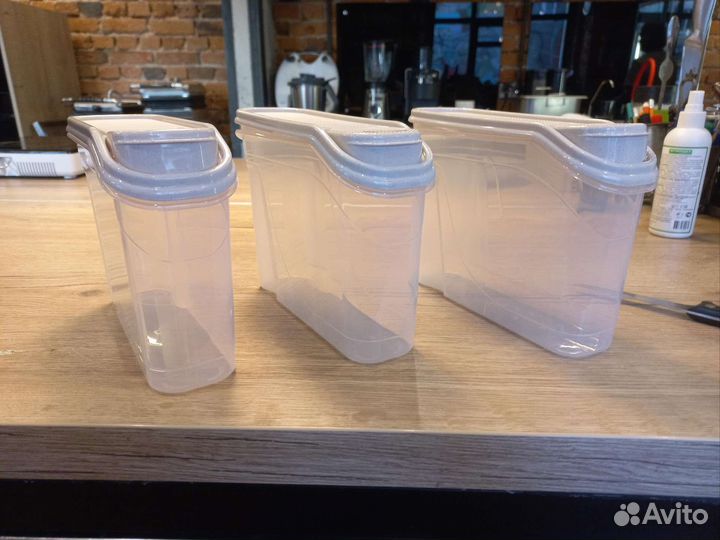 Контейнер для сыпучих продуктов