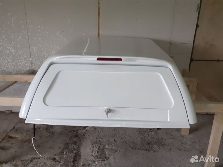 Окрашенный кунг на пикап Тойота Хайлюкс 2015+