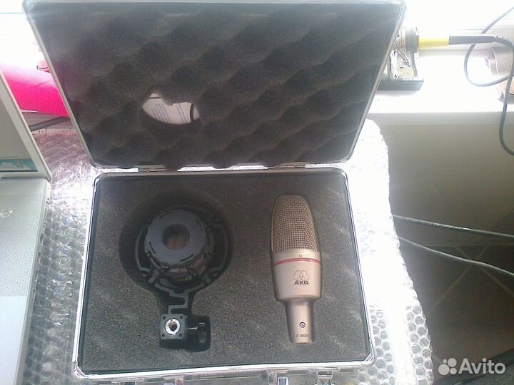 AKG c3000