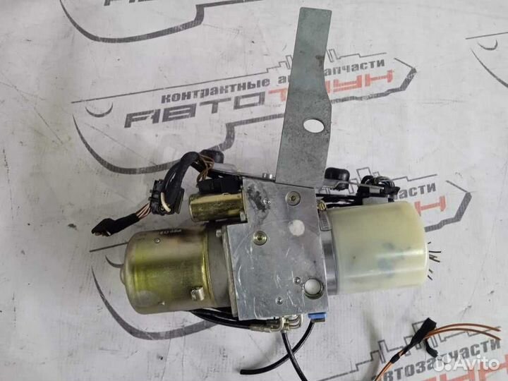 Моторчик доводчика mercedes SLK-class R170 складыв