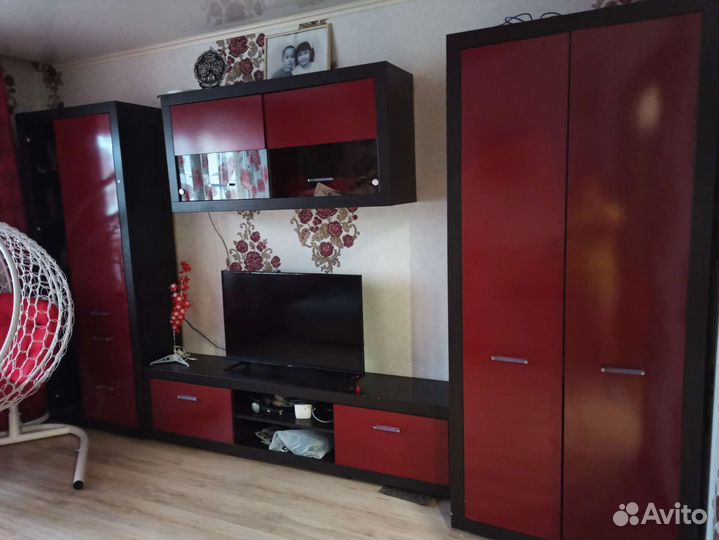 Стенка в гостиную бу