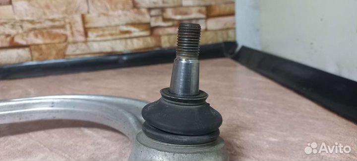 Передние Рычаги на Mercedes Benz gl