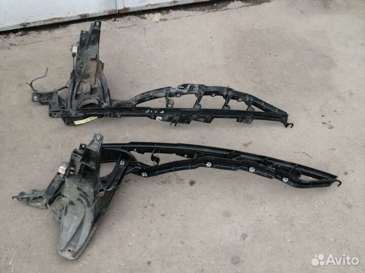 Кранштейн крыла на BMW X5 E70