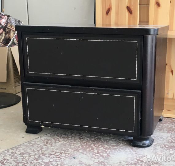 Тумба из натуральной кожи