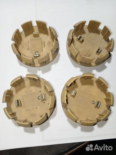 Колпачки ступицы Nissan