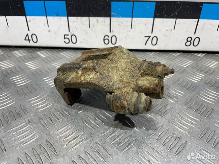 Б/У Суппорт тормозной задний правый MB W163#001