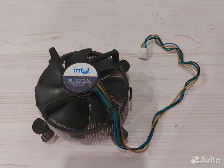 Кулер процеccорный intel