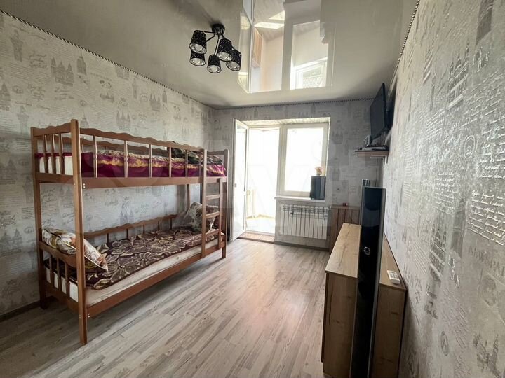 2-к. квартира, 40 м², 3/3 эт.