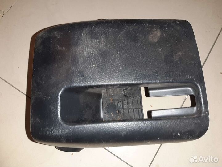 Кожух рулевой колонки Тойота Марк Х 2004-2009г.в