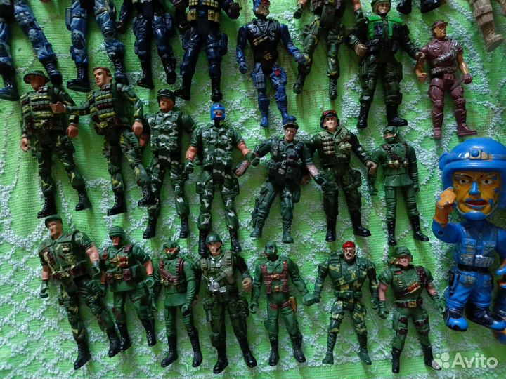 Солдатики, военные разные цена за 1 шт