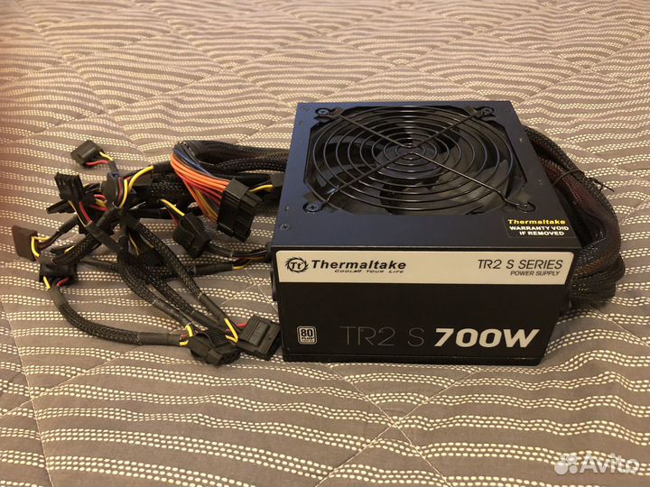 Блок питания Thermaltake TR2 S 700W