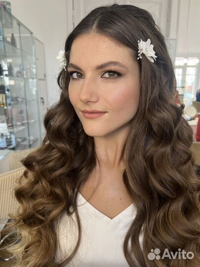 Макияж и причёска у опытного визажиста