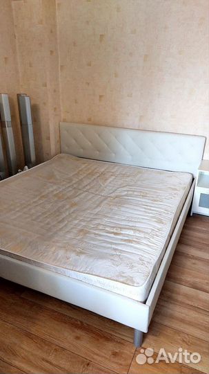 Кровать с матрасом 180х200 бу