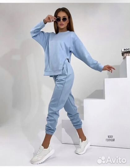 Костюм женский