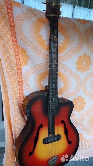 Акустическая гитара бу шести струнная