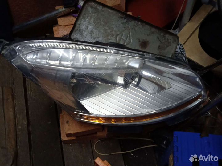 Фары на ситроен С4 Пикассо