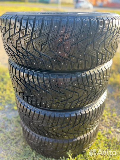 Hankook Winter I'Pike RS2 W429 215/55 R17